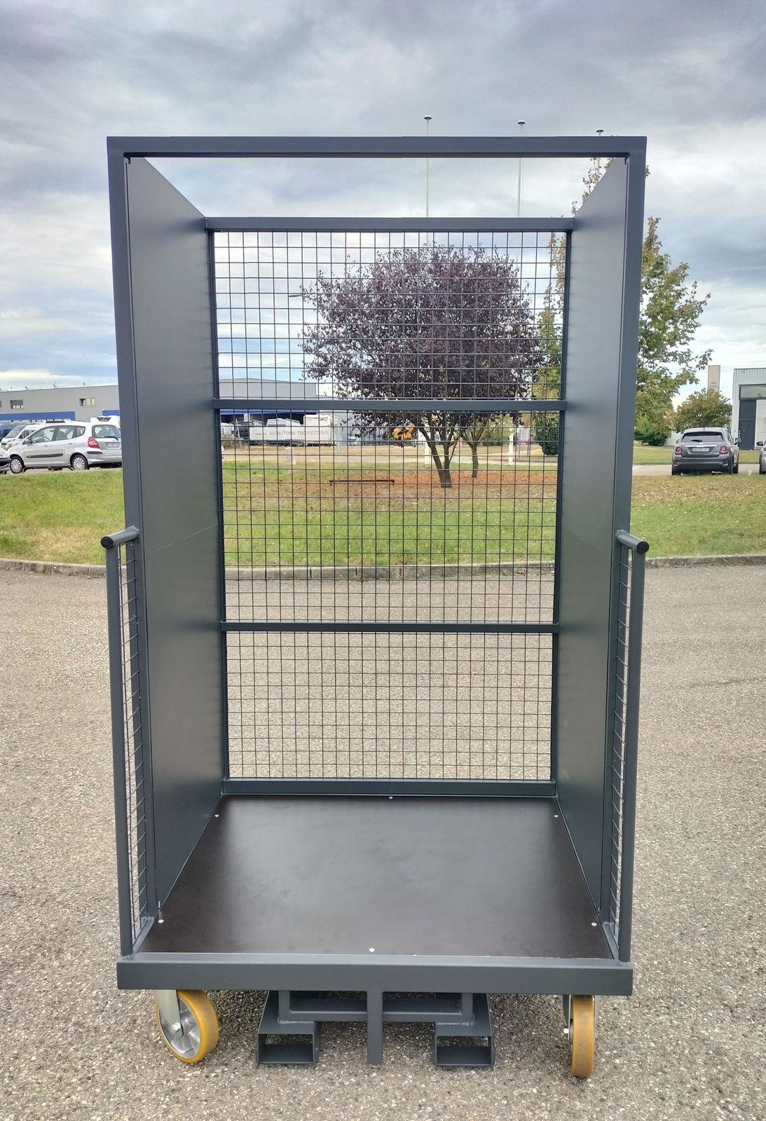 Chariot de préparation de commandes compatible EKS Jungheinrich de face