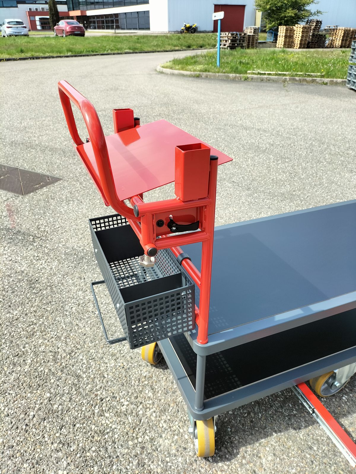 Servante de picking Manuest vue en gros plan, poste de pilotage